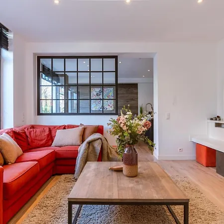 Hébergement de vacances Romantic Modern Get-away In Old Center With Large Terrace *