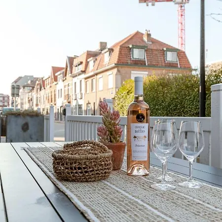 Romantic Modern Get-away In Old Center With Large Terrace Hébergement de vacances *